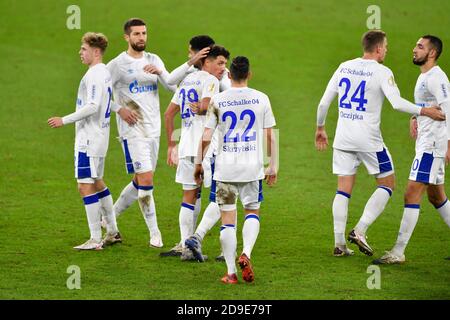 Goaljubel nach dem Tor zu 1: 3 von Alessandro SCHOEPF (Schopf, GE), 3. Von links nach rechts Jubel, Jubel, Freude, Jubel, Fußball, DFB Cup, 1. Hauptrunde, 1. FC Schweinfurt 05 (SW) - FC Schalke 04 (GE) 1:4 am 13. September 2020 in Gelsenkirchen. Weltweite Nutzung Stockfoto