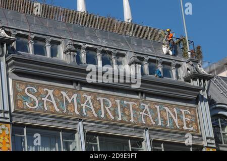 LA SAMARITAINE WARTET NUR AUF DIE PERFEKTE ZEIT ERNEUT ÖFFNEN Stockfoto