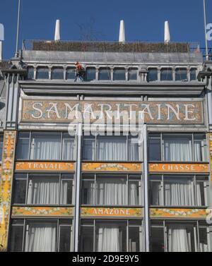 LA SAMARITAINE WARTET NUR AUF DIE PERFEKTE ZEIT ERNEUT ÖFFNEN Stockfoto