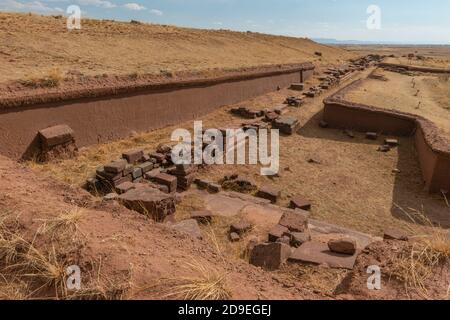 Archiologische Stätte von Pumapunku, Tiwanaku oder Towanacu, Altiplano, Gemeinde La Paz, Bolivien, Lateinamerika Stockfoto