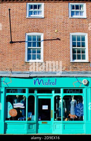 Mistals Frauenkleidung-Shop in Chichester, West Sussex. Stockfoto