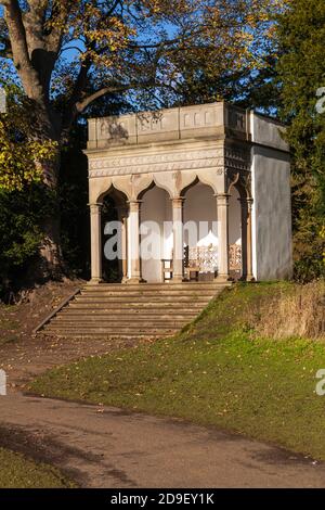 Gothic Seat Folly, von James Paine in Hardwick Park, Sedgefield County Durham, England, Großbritannien Stockfoto