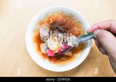 Ling Chee Kang, beliebte erfrischende Dessertsuppe in Penang Stockfoto