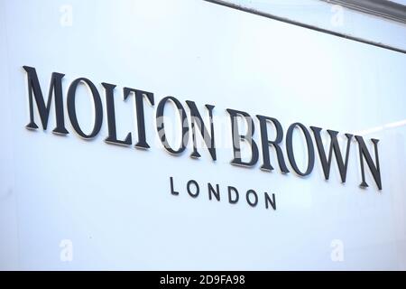 Molton Brown Schild, Kingston upon Thames, Surrey Stockfoto