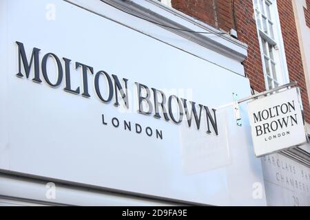 Molton Brown Schild, Kingston upon Thames, Surrey Stockfoto