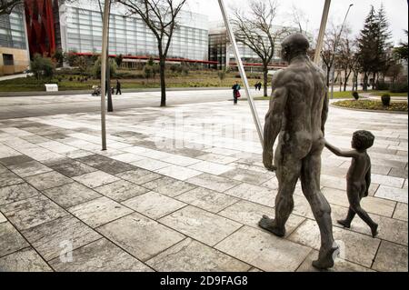 Statue des Museums der menschlichen Evolution MEH in Burgos (Spanien) Stockfoto