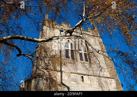 St. James Kirche im Herbst, Snitterfield, Warwickshire, England, Großbritannien Stockfoto