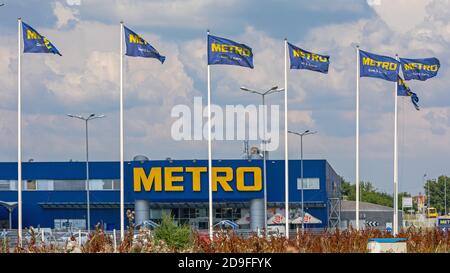 Belgrad, Serbien - 6. Juni 2018: Großes Metro Cash and Carry Einkaufszentrum in Belgrad, Serbien. Stockfoto