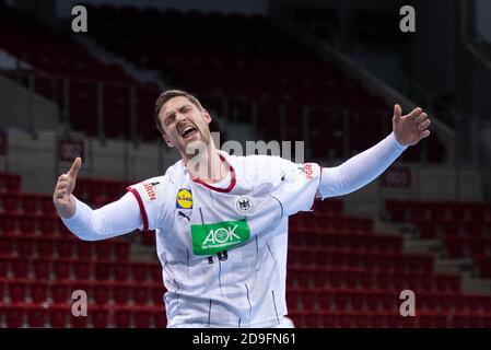 Düsseldorf, Deutschland. November 2020. Handball: Europameisterschaft Qualifikation, Deutschland - Bosnien-Herzegowina, 2. Qualifikationsrunde, Gruppe 2, 1. Spieltag im ISS Dome: Hendrik Pekeler gestikuliert. Quelle: Bernd Thissen/dpa/Alamy Live News Stockfoto