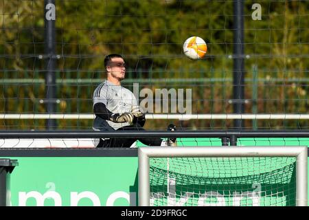 ROTTERDAM, NIEDERLANDE - NOVEMBER 05: Justin Bijlow von Feyenoord während einer Trainingseinheit vor dem UEFA Europa League Spiel zwischen Feyenoord und CSKA Moskau am 22. Oktober 2020 in Rotterdam, Niederlande (Foto: Yannick Verhoeven/Orange Pictures) Stockfoto