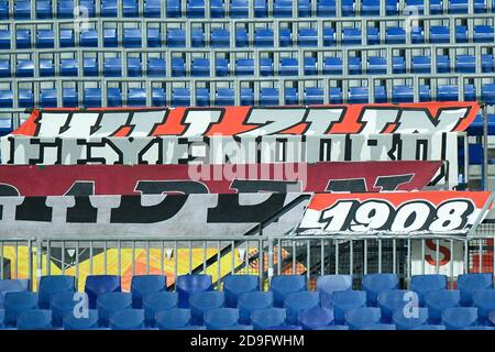 ROTTERDAM, NIEDERLANDE - NOVEMBER 05: Banner des Feyenoord Rotterdam in De Kuip während einer Trainingseinheit vor dem UEFA Europa League Spiel zwischen Feyenoord und CSKA Moskau am 22. Oktober 2020 in Rotterdam, Niederlande (Foto: Yannick Verhoeven/Orange Pictures) Stockfoto