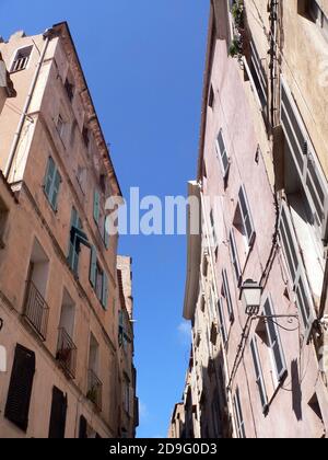 Die mittelalterliche Stadt Bonifacio im Süden Korsikas (Frankreich) Stockfoto