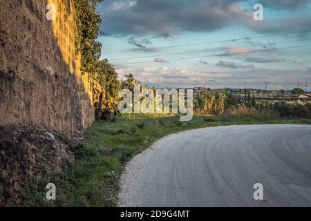 Rilievo (Misiliscemi), Italien : Landschaft von Rilievo, einem kleinen landwirtschaftlichen Weiler am südlichen Stadtrand von Trapani Stockfoto