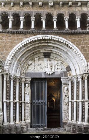 Santa Maria Maggiore romanische Basilika Kirche in Tuscania, Italien Stockfoto