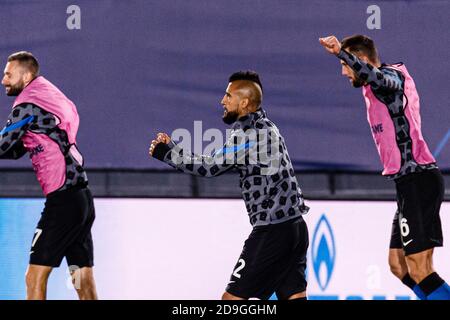 Madrid, Spanien. November 2020. Arturo Vidal von Internazionale (C) beim Gruppenspiel der UEFA Champions League zwischen Real Madrid und Stockfoto