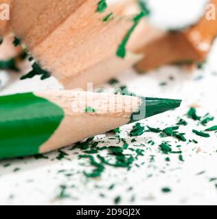 Grüne Bleistiftzeichnung und Kreativität Stockfoto