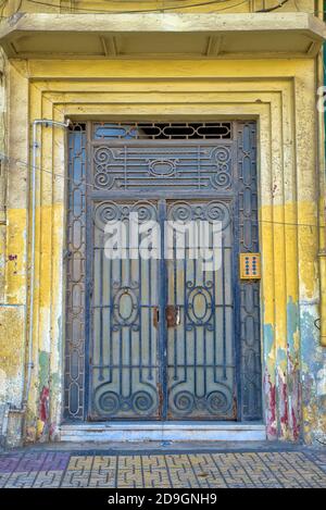 Manar El Islam Moschee am Ufer der Corniche neben dem Fischmarkt und der Zitadelle von Qaitbay, am 17. Dezember in Alexandria. Nehmen Sie @Alexandria, Zb Stockfoto