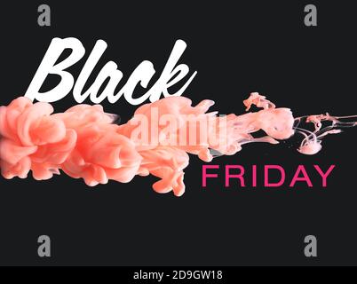 Text SCHWARZ FREITAG auf dunklem Hintergrund mit Lack Spritzer Stockfoto