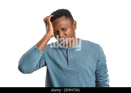 Betont afroamerikanischen Mann auf weißem Hintergrund Stockfoto