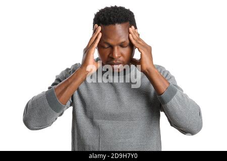 Betont afroamerikanischen Mann auf weißem Hintergrund Stockfoto