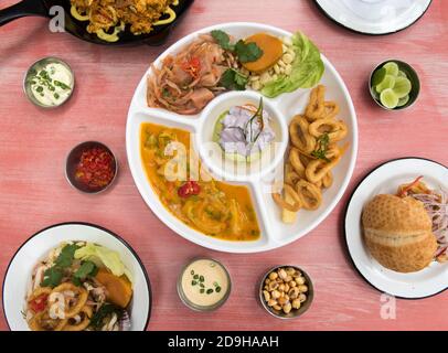 Meeresfrüchte Ceviche, typisches Gericht aus Peru, frisch Stockfoto