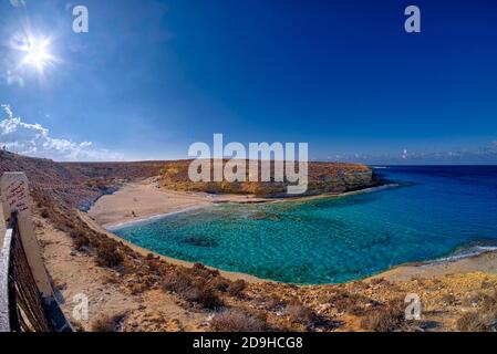 Das Wort 'Ageeba' bedeutet 'der seltsame oder wunderbare Ort' und Es erhielt den Namen wegen der erstaunlich schönen Natur Des Strandes und der Berge Stockfoto