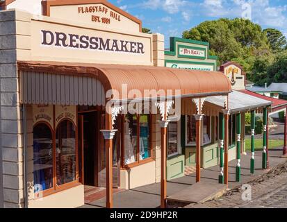 WARRNAMBOOL, VICTORIA, AUSTRALIEN - 16. APRIL 2019: Flagstaff Hill Maritime Museum, Dorfstraße Stockfoto