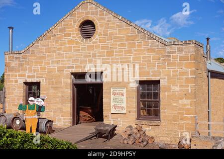 WARRNAMBOOL, VICTORIA, AUSTRALIEN - 16. APRIL 2019: Flagstaff Hill Maritime Museum, neu erfand Rigging-Räumlichkeiten Stockfoto