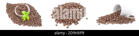 Sammlung von Haufen gerösteter Kaffeebohnen isoliert auf einem Weißer Hintergrund Stockfoto