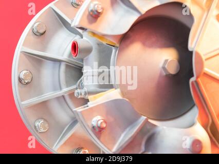 Querschnitt der Membranpumpe; industrielle Fertigungsanlagen Hintergrund Stockfoto