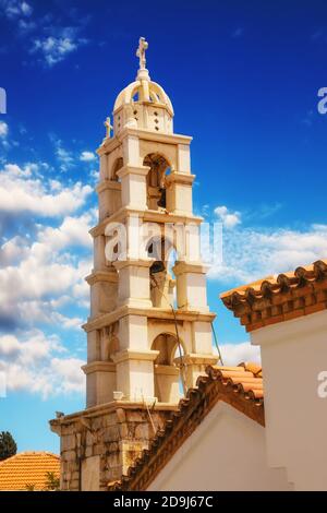 Glockenturm Detail einer Kirche in Skopelos Stadt Stockfoto