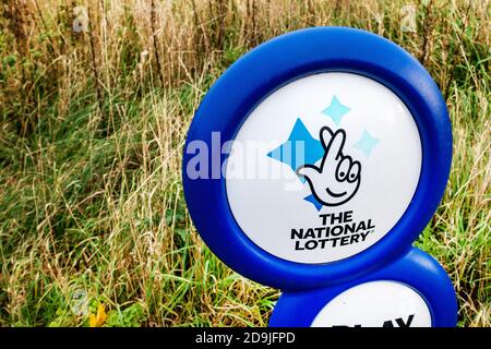Nahaufnahme der UK National Lottery Zeichen und Logo Stockfoto