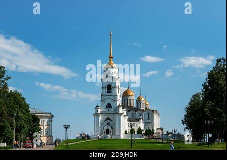 28. Juli 2020: Kathedrale der Annahme in Vladimir, Russland. UNESCO-Weltkulturerbe, historische und touristische Stätte des Goldenen Rings von Russland Stockfoto