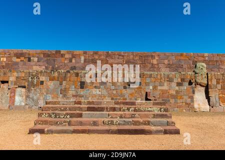 Kalasaya Tempel, archäologische Stätte Tiwanaku oder Tiahuanaco, UNESCO-Weltkulturerbe, Altiplano, La Paz, Bolivien, Lateinamerika Stockfoto