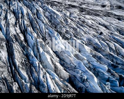 Luftaufnahme des Gletschers von oben, Eisstruktur Landschaft, schöne Natur Eis Hintergrund aus Island Stockfoto