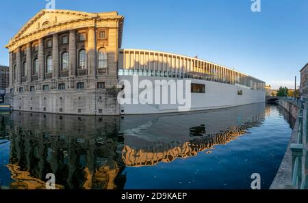 Pergamonmuseum , James Simon Galerie, Architekt David Chipperfield, neues Besucherzentrum am Kupfergraben, Eingang zum Pergamonmuseum, Museumsinsel, Stockfoto