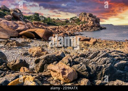 Ploumanach, rosa Granit Kueste, Perros Guirec, Bretagne, Frankreich Stockfoto