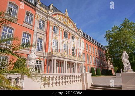 Kurfürstliche Schloss, Trier, Rheinland-Pfalz, Deutschland Stockfoto