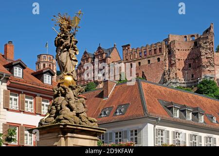 Kornmarkt Madonna und Schloss, Heidelberg, Baden-Württemberg, Deutschland Stockfoto