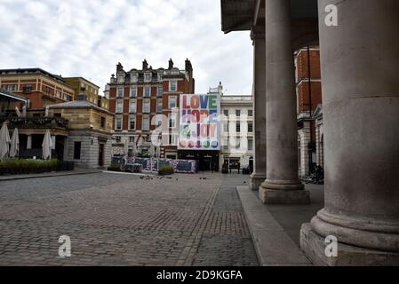 Covent Garden, London, Großbritannien. November 2020. Sperre 2. Ruhige Straßen im Londoner West End. Kredit: Matthew Chattle/Alamy Live Nachrichten Stockfoto
