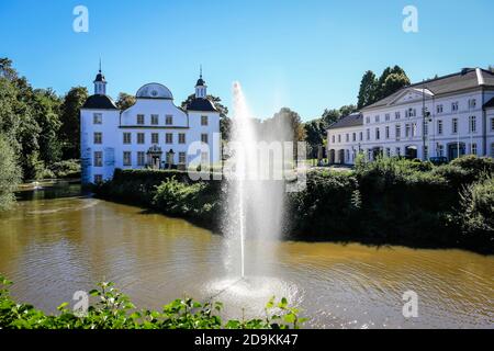 Essen, Nordrhein-Westfalen, Ruhrgebiet, Deutschland, Schloss Borbeck, fotografiert anlässlich der Grünen Hauptstadt Europas Essen 2017. Stockfoto