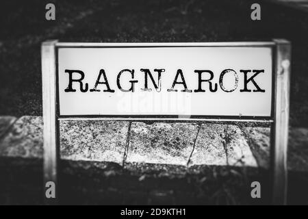 Ragnarok auf einem Straßenschild Stockfoto