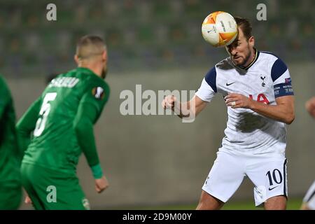 RAZGRAD, BULGARIEN - NOVEMBER 05: Harry Kane von Tottenham im Einsatz während des UEFA Europa League Gruppe J Etappenspiel zwischen PFC Ludogorets Razgrad und Tottenham Hotspur in der Ludogorets Arena am 5. November 2020 in Razgrad, Bulgarien. (Foto von Alex Nicodim/MB Media) Stockfoto