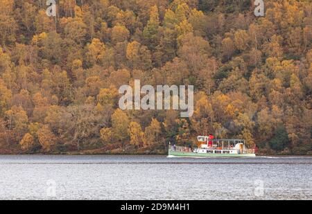 Dampfgarer auf Ullswater Stockfoto