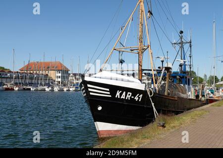 Yacht- und Fischereihafen in Karlshagen, Badeort Karlshagen, Usedom, Ostsee, Mecklenburg-Vorpommern, Deutschland Stockfoto