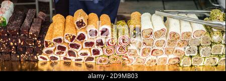 Auswahl an türkischen Spezialitäten, bekannt als türkische Delikatessen Erhältlich zum Verkauf vor allem in allen Bereichen in der Türkei Land Stockfoto