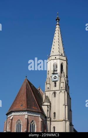 Deutschland, Bayern, Oberbayern, Altötting, Neuötting, Pfarrkirche St. Nikolaus, Kirchturm Stockfoto