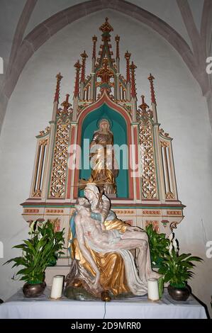 Der Innenraum der Pfarrkirche von SS Pietro e Paolo, Latsch, Vinschgau, Bozen, Trentino-Südtirol, Italien Stockfoto