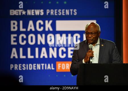 Demokratische Mehrheit Peitsche Rep. James Clyburn spricht zu Beginn des Black Economic Alliance Presidential Forum Juni 15, 2019 in Charleston, South Carolina. Stockfoto