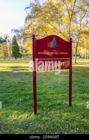 Namensschild des Royal Hospital Chelsea 'Old Plot' Begräbnisplatz in South Cemetery, Brookwood Cemetery, Woking, Surrey, England Stockfoto